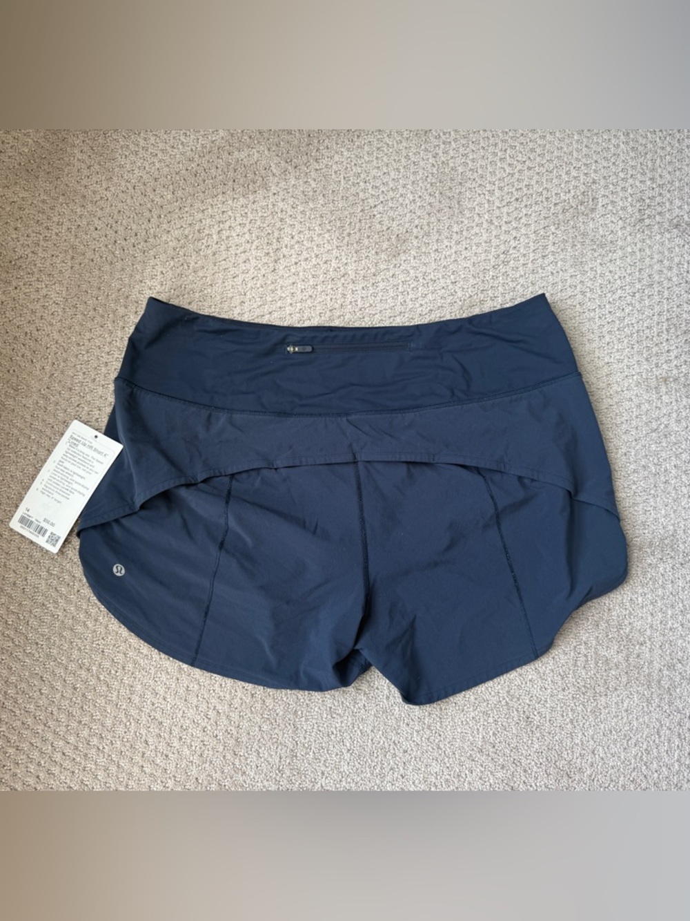 Lululemon shorts- speed up HR sNavy 4” Women’s size 14